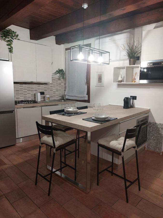 Dodo'S House Hotel Ferrara Bagian luar foto